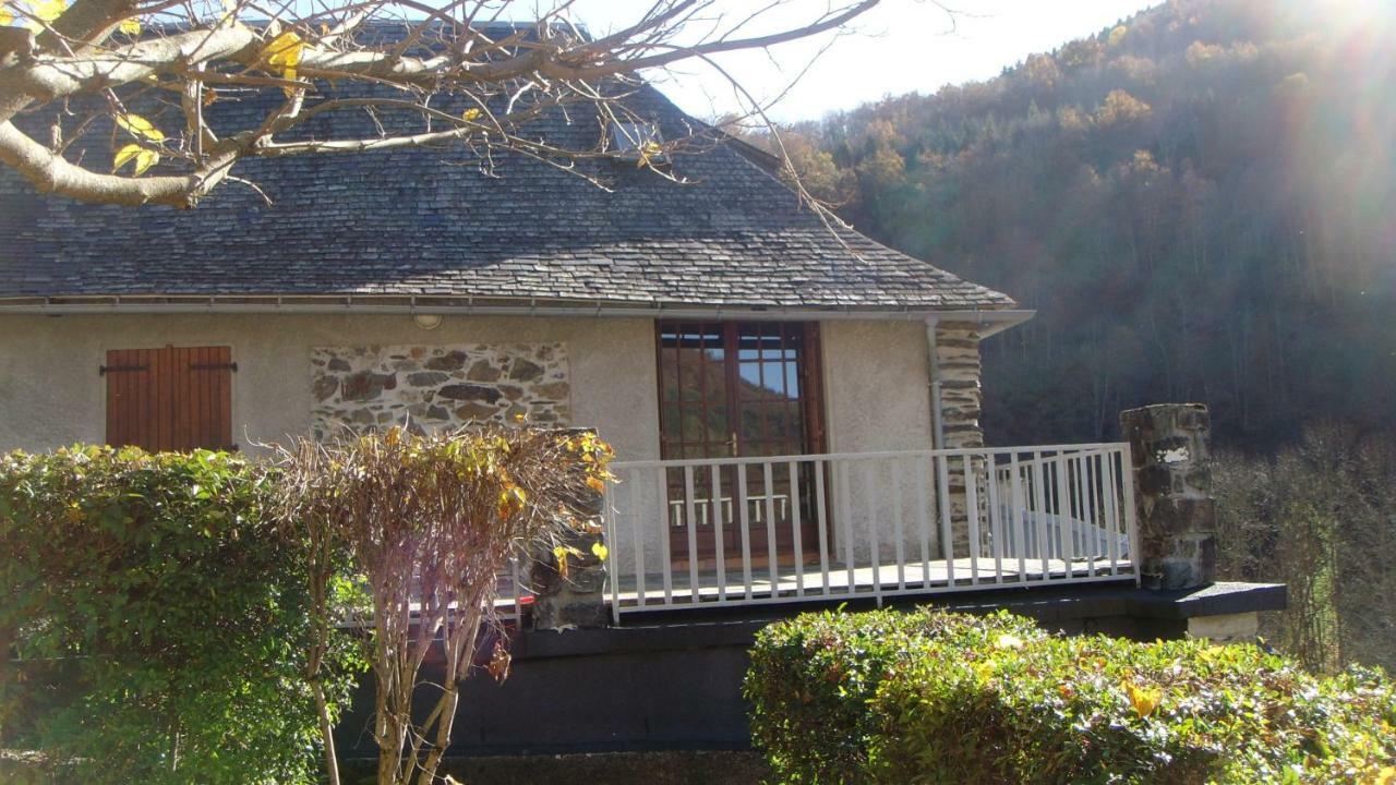 Gite Familial Fouga Bareilles Екстериор снимка